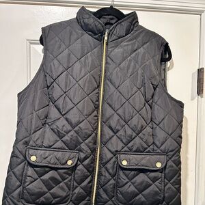 St. John’s Bay black women’s vest. Size xl. Excellent condition